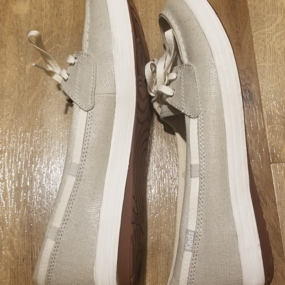 Keds Boat Shoe, Silver/White Sz 8.5